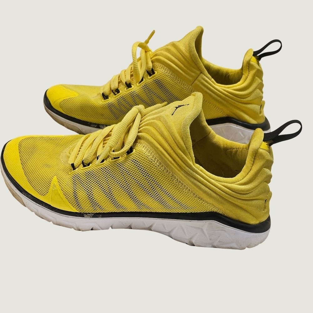 Jordan Flight Flex Trainer Yellow Black White Sneakers 654268-701 Mens Size 10